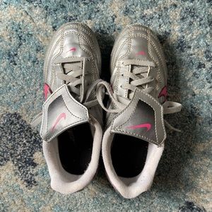 Nike soccer cleats size 12.5